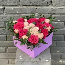 Цветочная композиция из Розы в коробке в Ясенках