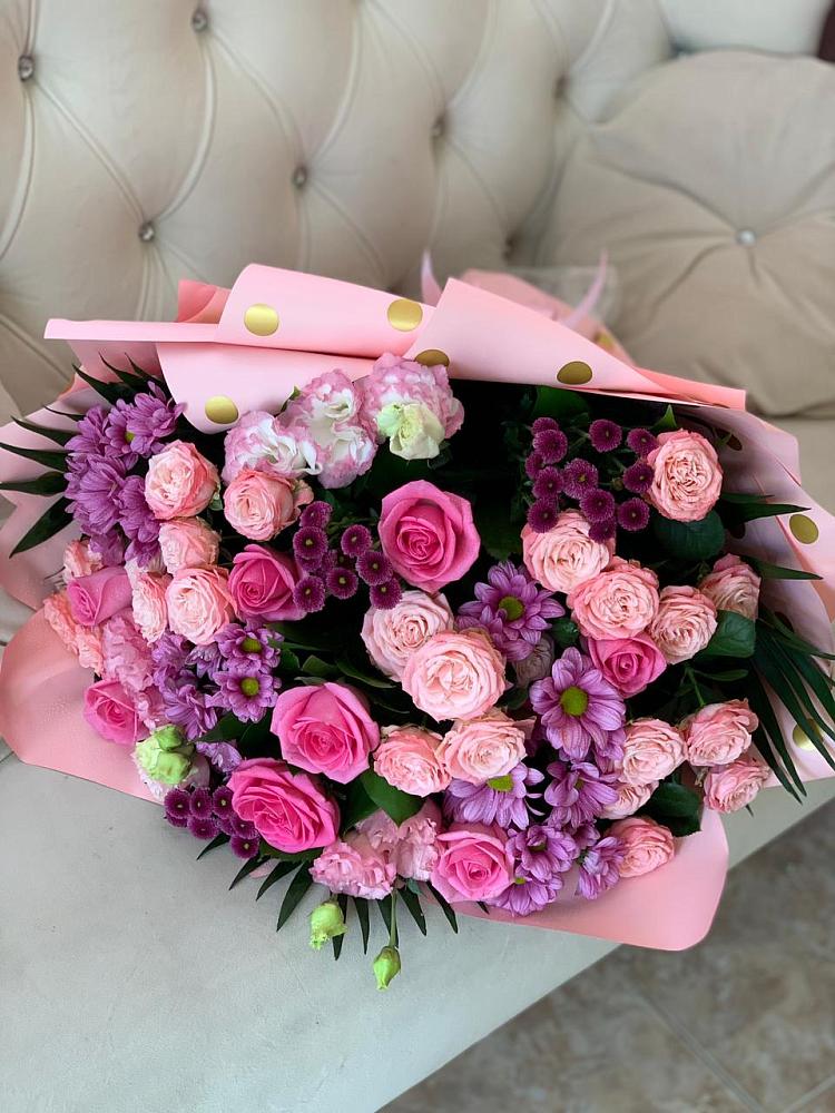 Букет цветов из: Хризантемы, Розы и Лизиантусы в Ясенках