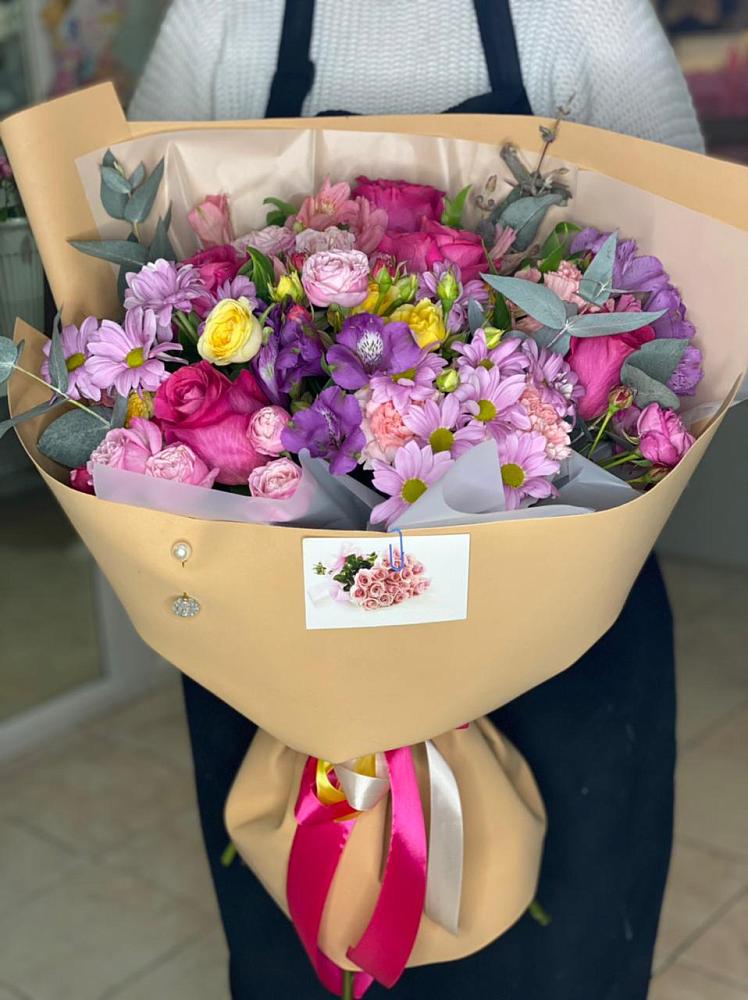 Букет цветов из: Хризантемы, Гвоздики и Альстромерии в Ясенках