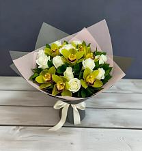 Букет цветов из:  Орхидеи и Розы в Ясенках