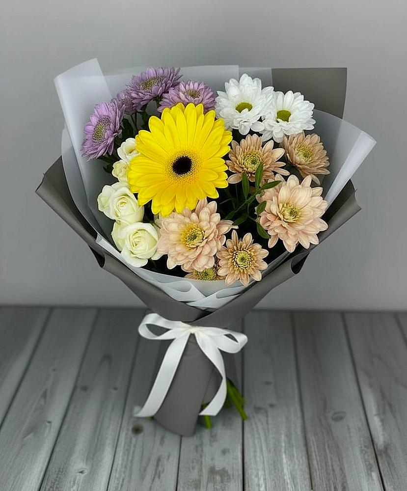 Букет цветов из: Розы, Герберы и Хризантемы в Ясенках