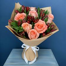 Букет цветов из:  Розы и Альстромерии в Ясенках