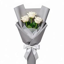 Букет 3 белые розы в Ясенках