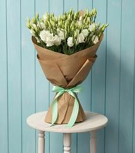 Букет цветов из:  Лизиантусы в Ясенках