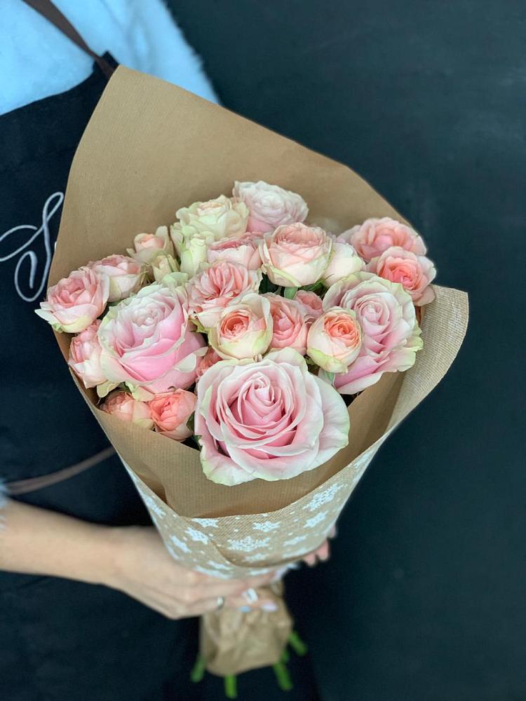 Букет цветов из: Хризантемы и Розы в Ясенках