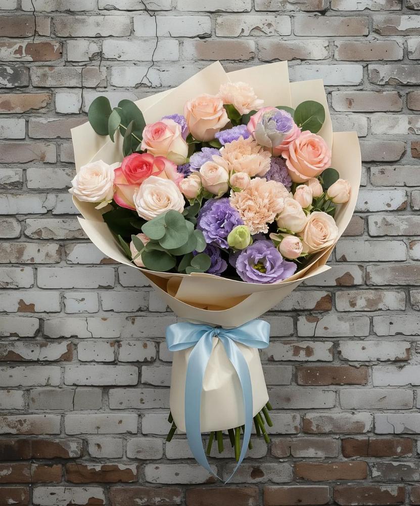 Букет цветов из: Розы, Лизиантусы и Гвоздики в Ясенках