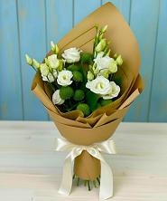 Букет цветов из:  Хризантемы и Лизиантусы в Ясенках