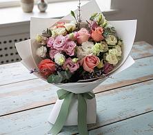 Букет цветов из:  Розы, Лизиантусы и Гвоздики в Ясенках