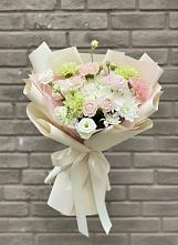 Букет цветов из:  Гвоздики, Розы, Лизиантусы и Хризантемы в Ясенках