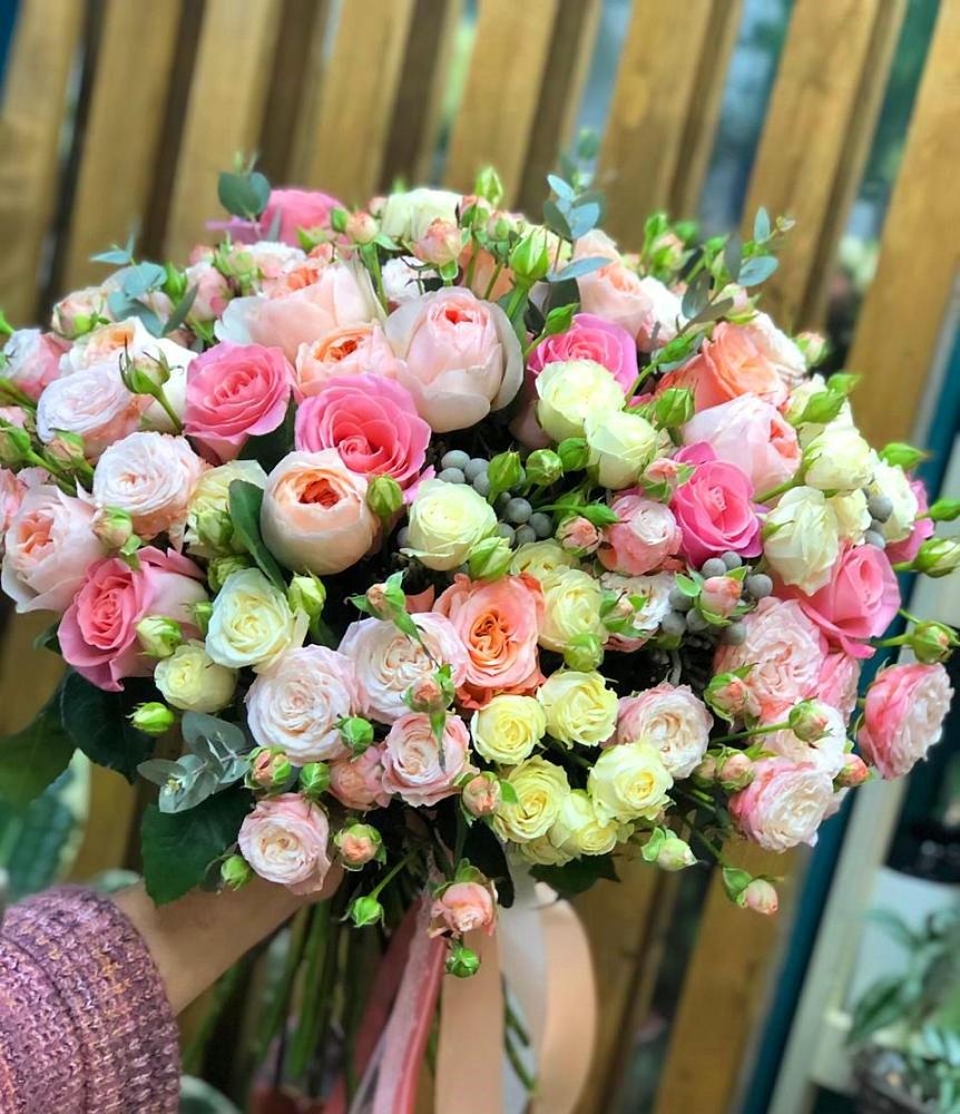 Букет цветов из: Розы в Ясенках