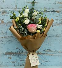 Букет цветов из:  Розы и Лизиантусы в Ясенках