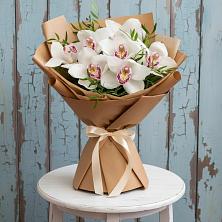 Букет цветов из:  Орхидеи и Розы в Ясенках