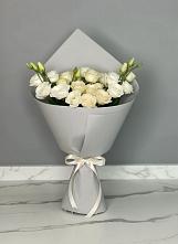 Букет цветов из:  Розы и Лизиантусы в Ясенках